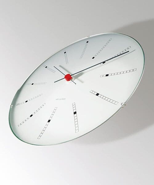 色あせることのないデザイン。ROSENDAHL(ローゼンダール)Arne Jacobsen Bankers Wall Clock 29cm 43640のイメージ画像
