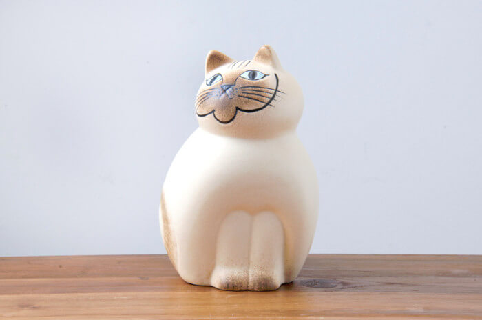 世代も性別も超えるかわいさ。Mia Cat Midi ミアキャット ミディアム