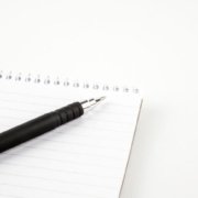 定番から最新まで3000円以下の書きやすいおすすめボールペン