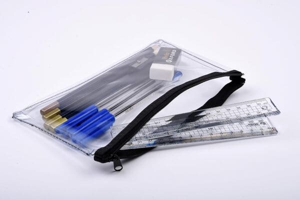 イギリスの老舗。Helix(ヘリックス) 折りたたみ定規 30cm Folding Ruler