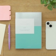 上品なペールトーン。HIGHTIDE（ハイタイド）Claire（クレア）B6 ウィークリー ブロック