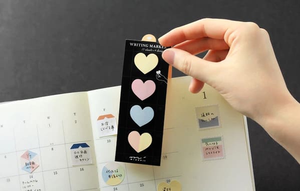仮の予定に最適な付箋。MIDORI（ミドリ）月間ブロック付せんのイメージ画像