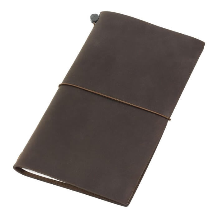 経年変化を楽しめる牛皮カバー。ミドリ TRAVELER’S notebook(トラベラーズノート)無地