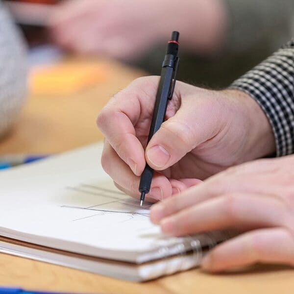 フルメタルボディの安定感。ROTRING（ロットリング）メカニカルペンシル 600のイメージ画像