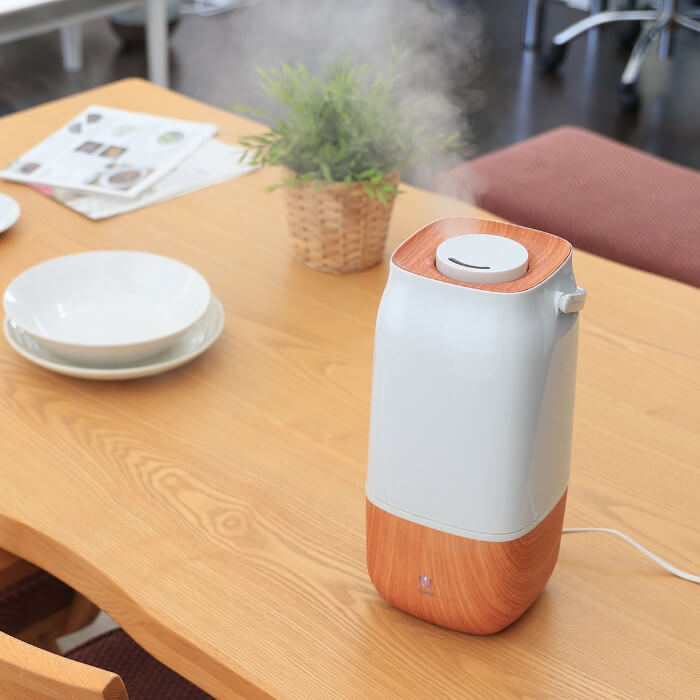 やさしい加湿器。PRISMATE（プリズメイト）きれいなミストで加湿する アロマ超音波式加湿器 -wood- PR-HF005W