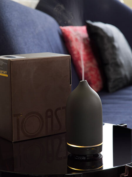 上品な佇まい。陶香 touka 超音波式アロマディフューザー