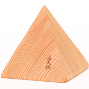 100年のピラミッド