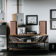 【特集】ひとつのアイテムから始めるインダストリアルインテリア