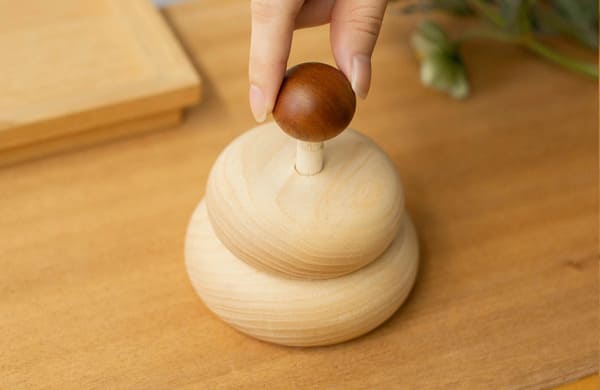 ぽってりかわいい。kochi 木製カガミモチのイメージ画像2