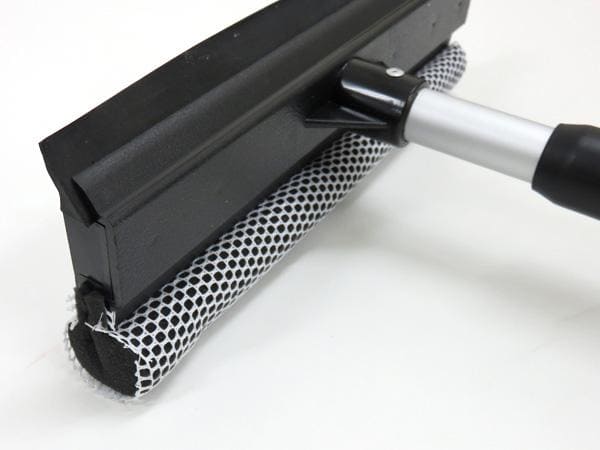 まずは必須のスノーブラシ。Meltec（メルテック）スノッキー SNB-03のイメージ画像