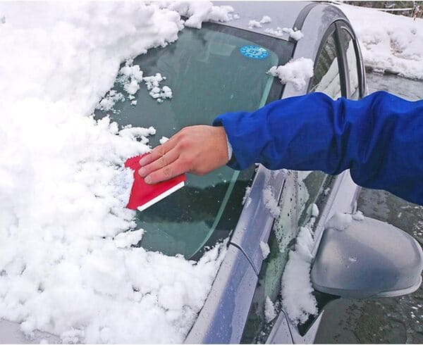 コンパクトで便利！cretom（クレトム）カードアイスカッター