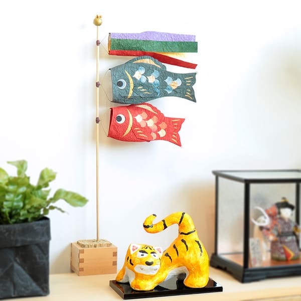 大きめサイズ。めでたや 鯉のぼりのイメージ画像