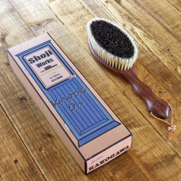 毛玉を作りにくくする。shoji works（ショージワークス）洋服ブラシ