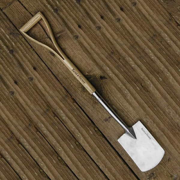 軽量で使いやすい。Kent&Stowe(ケントストー)Digging Spade