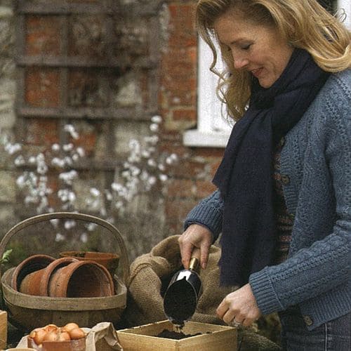 大量の土も一度で。Burgon&Ball(バーゴン&ボール)Sophie Conran(ソフィ・コンラン)Compost Scoop(コンポストスコップ)のイメージ画像