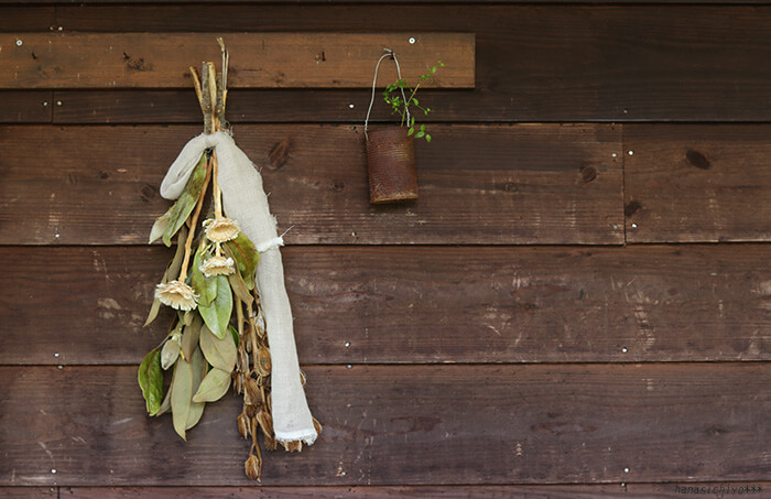 深みのあるアースカラー。花七曜 ボタニカルブーケ
