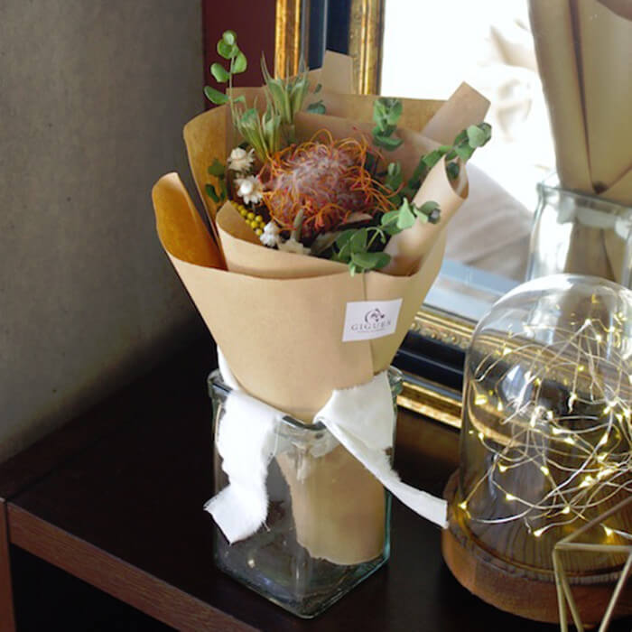 選び抜かれた素材を使用。GIGUES（ジーグ）ベースセットブーケ