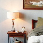 木製・ガラス・陶器など。おしゃれでかわいいテーブルランプ集