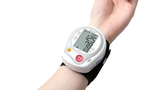 手軽に健康チェック。携帯にも便利なおすすめの手首式血圧計10選