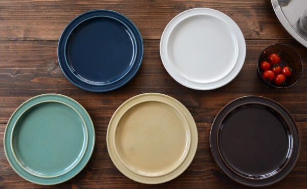 全色揃えたくなる。日本製の平皿・ディナープレート