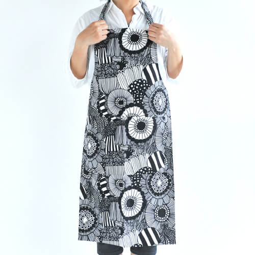 人気のテキスタイル。marimekko(マリメッコ)SIIRTOLAPUUTARHA(シイルトラプータルハ)エプロン 52_1_52169467798