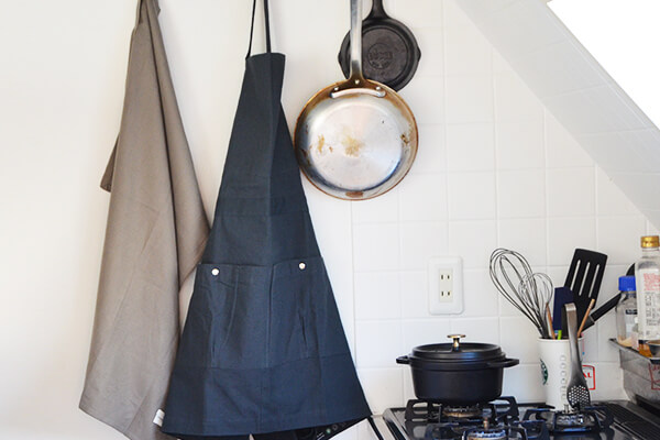 北欧デザインのエプロンでキッチンをおしゃれにのイメージ画像