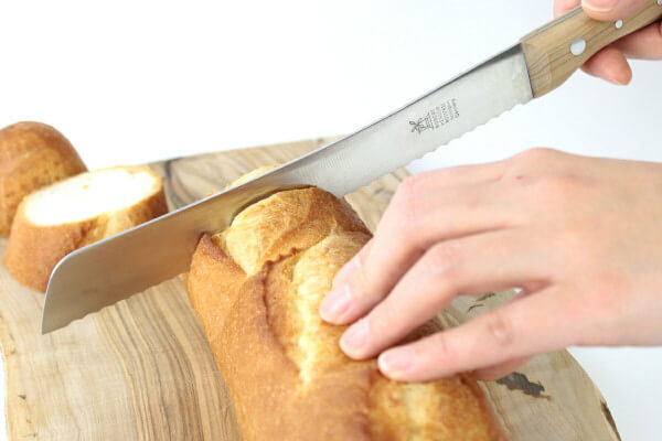おしゃれなブレッドナイフ。海外ブランドのパン切り包丁5選 - inzak