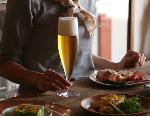 はかない美しさ。木本硝子（KIMOTO GLASSWERE）Cava（サヴァ）12ozビールのイメージ画像