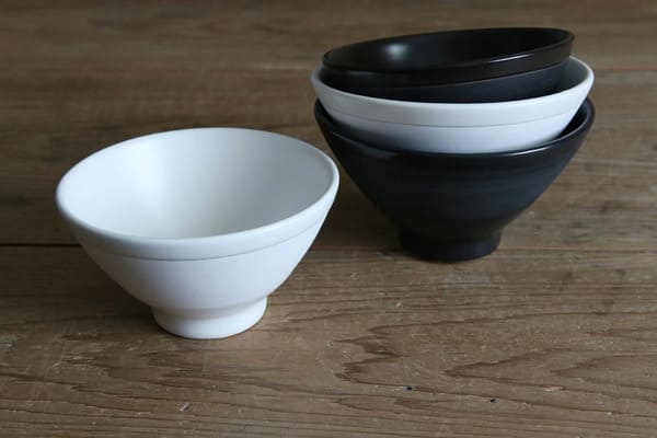 使うたびになじむ。山口陶器 かもしか道具店 ごはんの碗