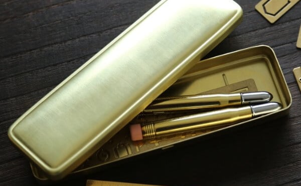日本のメーカーが作るおしゃれな金属製の筆箱