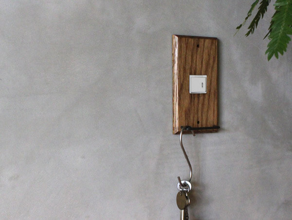 ナチュラル感アップ。a depeche（ア・デペシュ）wood hang bar switch plate（ウッド ハングバー スイッチプレート）020-WSP-HGB-001 020-WSP-HGB-002