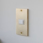 すっきりとしたスリムタイプ。SML（エスエムエル）スイッチプレート