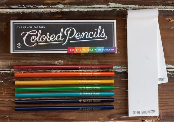 さまざまなシーンで活躍する色鉛筆たちのイメージ画像