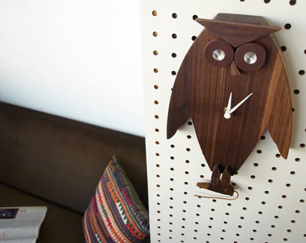 天然木のふくろう。LEGNOMAGIA(レグノマジア)Owl Pendulum Clock(オウル ペンデュラム クロック)