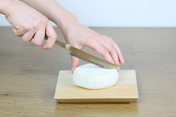 チーズをもっとおいしく。機能的でおしゃれなチーズナイフ - inzak