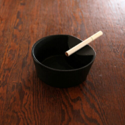 月に煙をくゆらせて。小笠原陸兆 南部鉄器 灰皿 十三夜