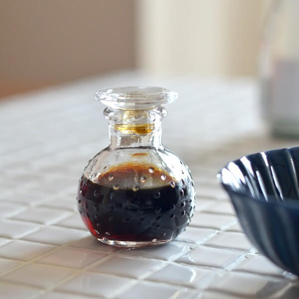液だれしないのが魅力。日本の職人が作るガラスの醤油さし - inzak