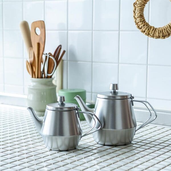 使いやすさを徹底追求。本間製作所 仔犬印（こいぬじるし）ティーポット（マットフィニッシュ）