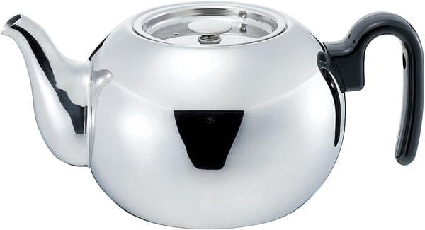 積み重ねOK。和田助製作所 スタッキングティーポット