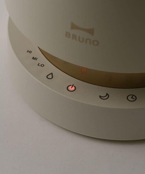 スリムなので寝室や書斎などに。BRUNO（ブルーノ）2L超音波加湿器 SLIM MIST BOE133のイメージ画像