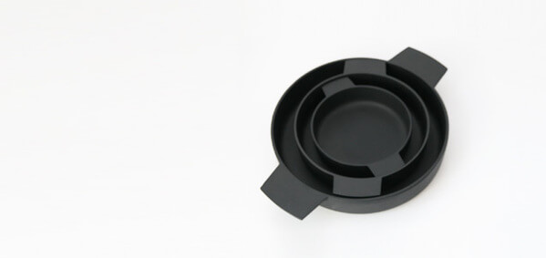 シンプルモダン。釜定（かまさだ）すき焼き鍋