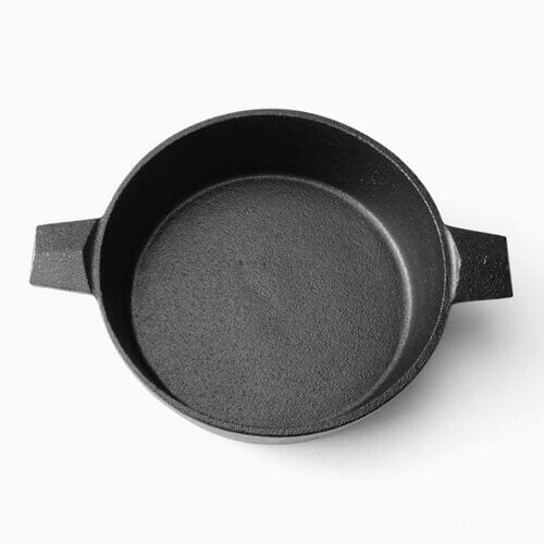 小さくて使いやすい。鋳心ノ工房（ちゅうしんこうぼう）すきやき鍋 折手/S