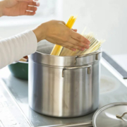 share with Kurihara harumi 栗原はるみ ハーフストレーナー付 パスタポット