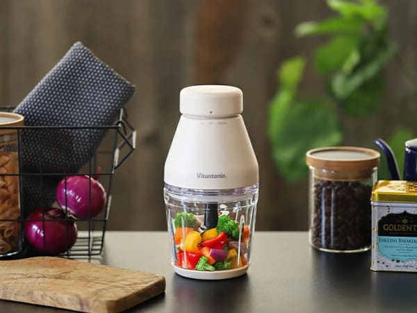 12ものシーンで活躍。Vitantonio（ビタントニオ）FOOD PROCESSOR  VCR-30