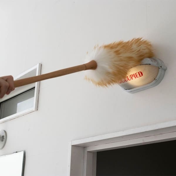 高いところはもちろん、凹凸な場所や狭い隙間も掃除できるのイメージ画像